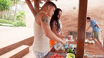 Malia Lenoir And Jordi El Nino Polla In Dark-skinned Vixen Pleasures Her Man Outdoors