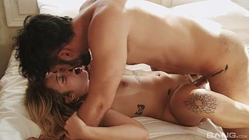 Curvy action with skillful Venom Evil from Joy Bear