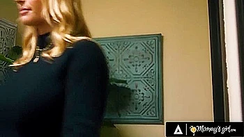 Lexi Luna - Exclusive Video With Amazing From Stepmommys Girl