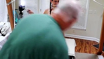 Cutesy Paisley At Bdsm Threesome Xxx