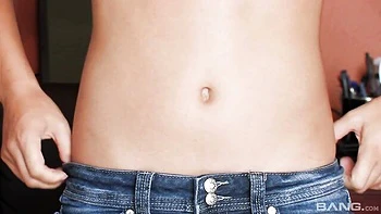 Explosive Ryan Reese - big tits porn - Coed Debutantes