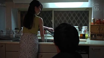 Young Wife Is A Esthetician - Kuroshima Rei