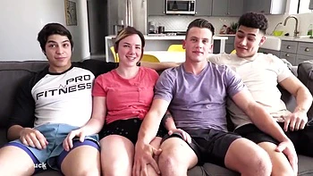 Crazy Teen 18+ 4some As Mming - Monica Scott