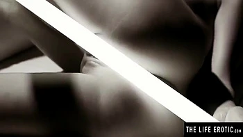 Hot Naked Brunette Fingerbangs Herself To An Intense Orgasm