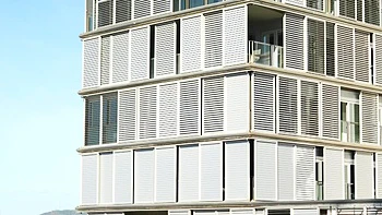 Joy couldn't dream of a better alloy! - Jacquie et Michel TV