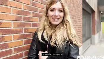 Adorable rubita es seducida en la calle con dinero para hacer sexo