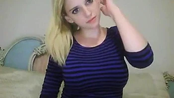 Blonde slut from work shows you her tits.: Amateur, Stripchat  Cam Porn