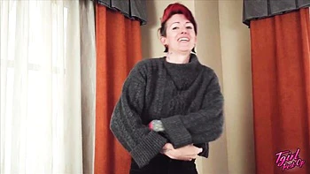 Natural Evie - tattoos video - Grooby Girls