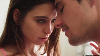 Riley Reid gets banged by horny boyfriend Tyler Nixon