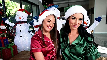 JOI Foot Tease With Gizelle Blanco And Venus Valencia