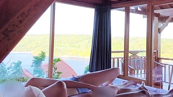 山小屋てフール上かりに水着のままハッスルsex Tニムヒキニから露出する色白美肌かエロすきる教え子