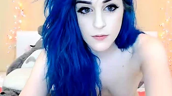 AMATEUR BRUNETTE TEEN NATURAL TIT CAUGHT MASTURBATINg CHEAT