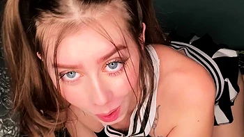 Amateur Webcam Teen Masturbates And Teases