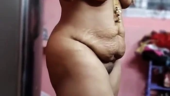 Tamil Desi Aunty Solo Hot Finguring
