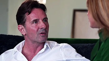 Zelhia thanks her savior in a tough way! - Jacquie et Michel TV