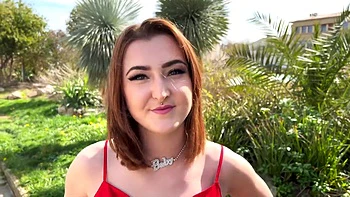 Polly, 28 years old, pole dancing and lesbian games for the naughty girl from Aix-en-Provence! - Jacquie et Michel TV