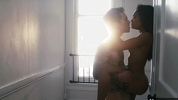 Small Hands and Scarlit Scandal in sensual interracial action