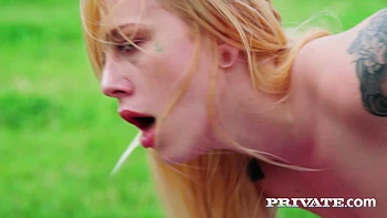 Chrystal Sinn, Yoga Instructor likes it Outdoors - Private Porn Sex Videos