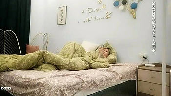 Amateur couple hidden cam