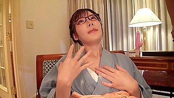 Eimi Fukada Vs Big One-eyed Snake