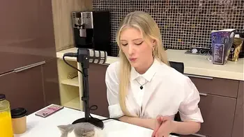 The LustCast Podcast - Japanese Porn in focus with Pornstar Melody Marks