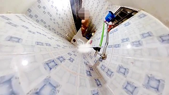 Vhabi Jokhon Aka Gosol Kore Toyleta