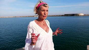 The naughty encounter of Venus, 27, with the seductive Grey… - Jacquie et Michel TV