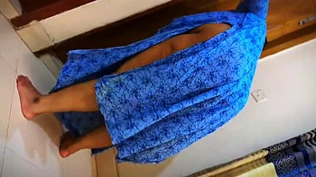 Arab Hotel Maid Shows Huge Ass While Cleaning Room - BBW Aria Mia Gets Me Horny