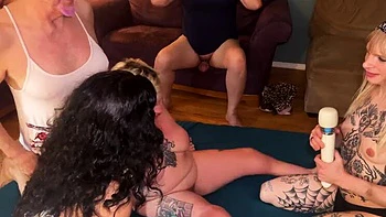 Queer Mechanic Squirts Hard Using Hitachi Magic Wand - Lesbian & Bisexual Orgy in HD