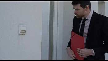 Amateur MILF Gets Rough Doggy Style & Facial From Salesman For Discount - Big Ass Fucked Hard