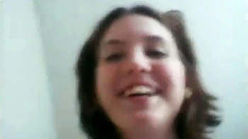 Horny and sexy chick gets satisfied on cam: Blowjob, Missonary  Amateur Porn