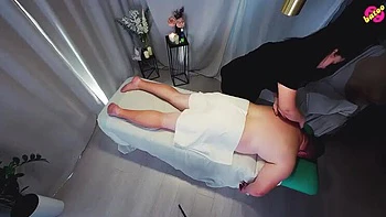 Premium Relaxation Massage Turns into Double Happy Ending with Hot MILF Masseuse