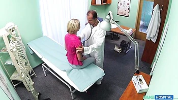 Fakehub - natural tits smut