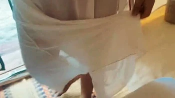 Lost Beach Girl Gets Fucked Hard by Tour Guide - Yohamedi