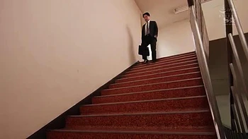 Cocu humilié violemment