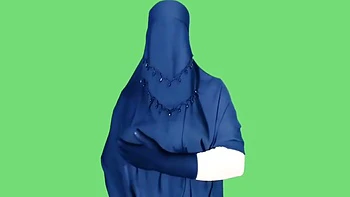 Hijastro folla a su sexy madrastra en el pueblo