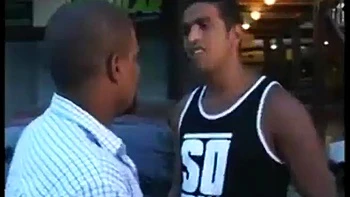 Brasilianisches Girl hart gefickt in Doggy und Reiter