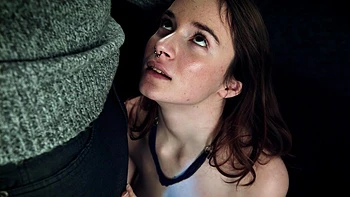 Casal fode pesado duas gostosas Hazel e Madison