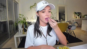 Babe hentai asiatique pipe hardcore et bondage