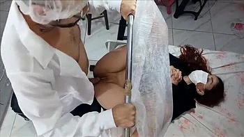 Ksalnovinhos Horny Gynecologist Fingers Fanny Squirting Patient Pussy