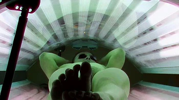 Adolescente japonesa gordinha sozinha em câmera escondida