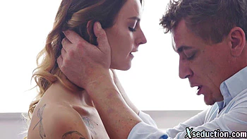 Ninfeta peluda fodida forte pelo namorado