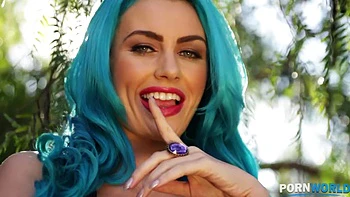 X-Rated Garden Gasm - She Gives Herself a Good One