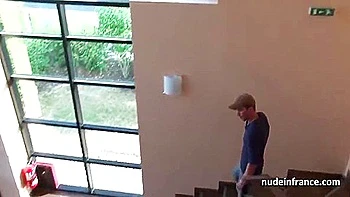 Rousse amateur baisée en anus et fisting par le chauffeur de taxi