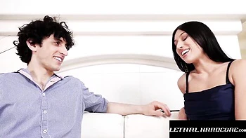 Nick Strokes folla la cara de Alexa Chains duro y profundo