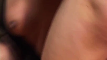 Sexo hardcore interracial de Annie com Ben English e Annie Cruz