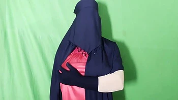 Бенгальская домохозяйка грязно говорит, трахаясь с боссом