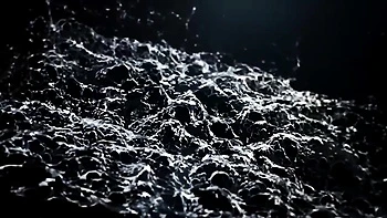 Missy lambendo e bebendo xixi lésbico