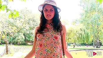 18-летняя Франческа ДиКаприо трахается в жопу по полной