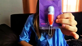 Unboxing Magic Wand, Squirt Orgasm Blast